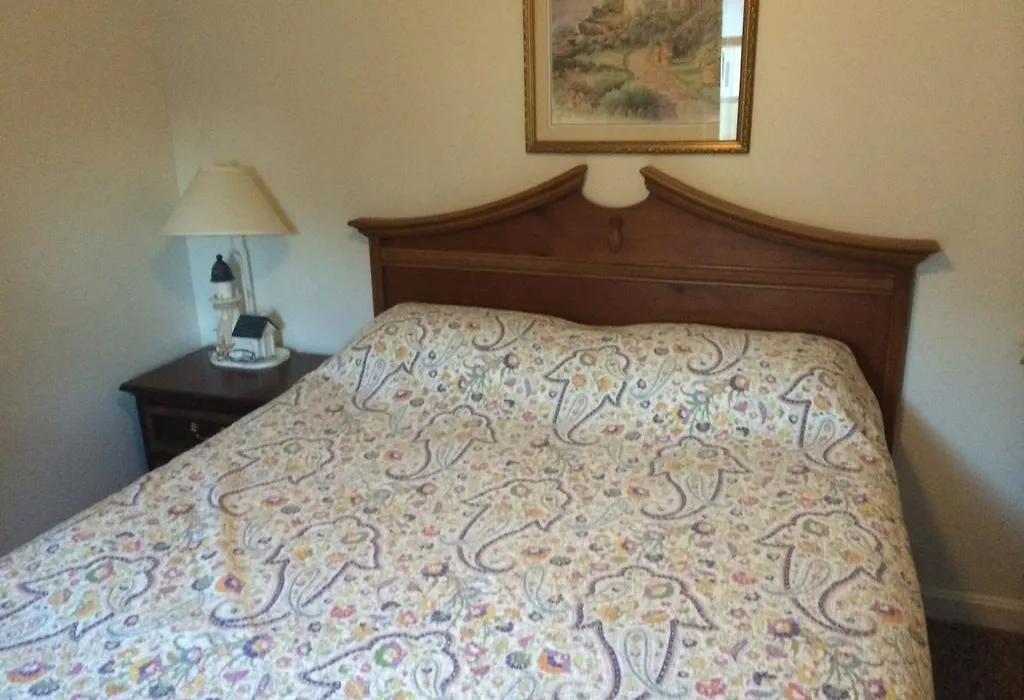 Lodge At Kennebunk-1